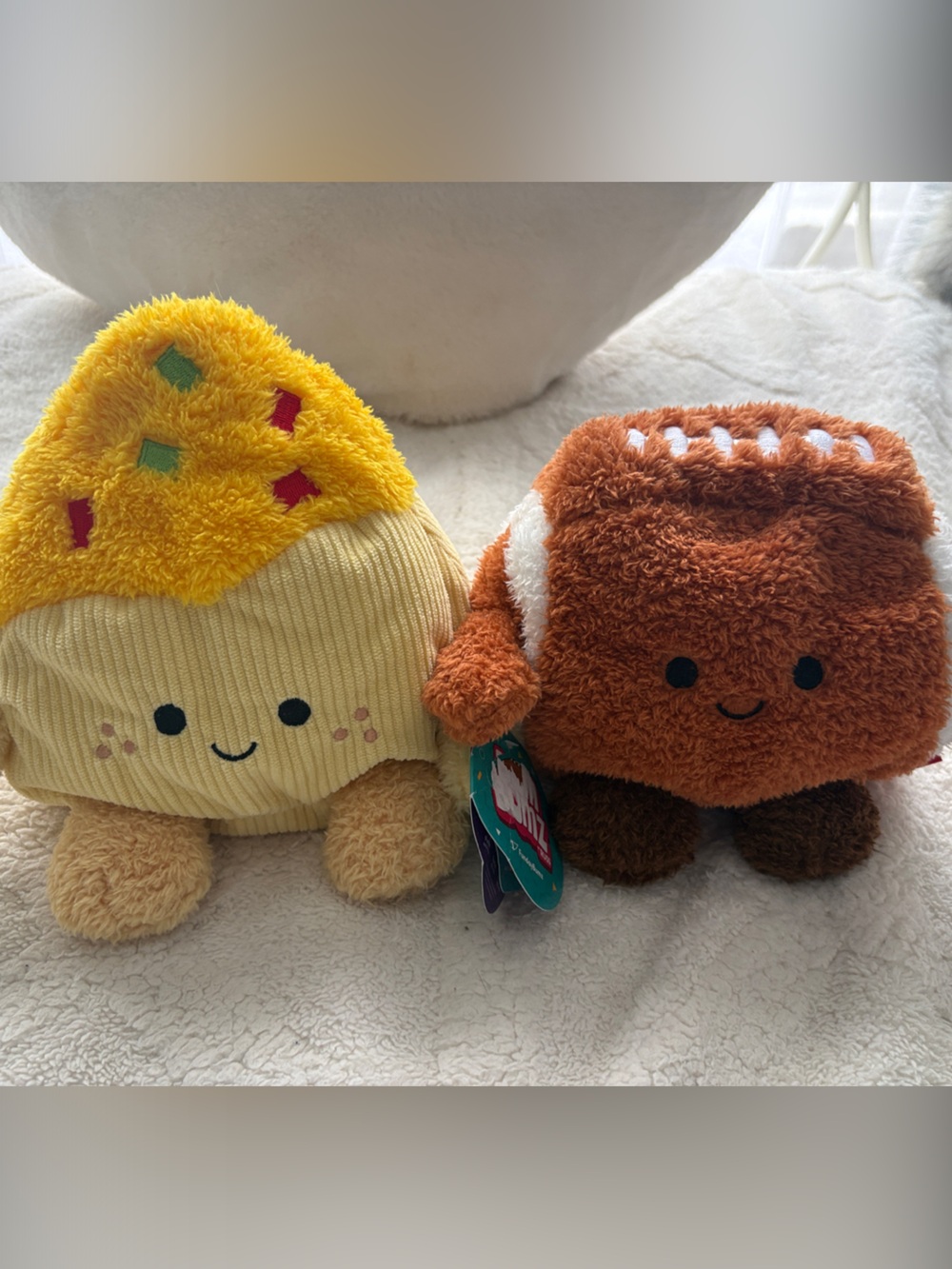 Plush BumBumz set of two: “Tory (tortilla & Freddy the football” 🏈  Like new